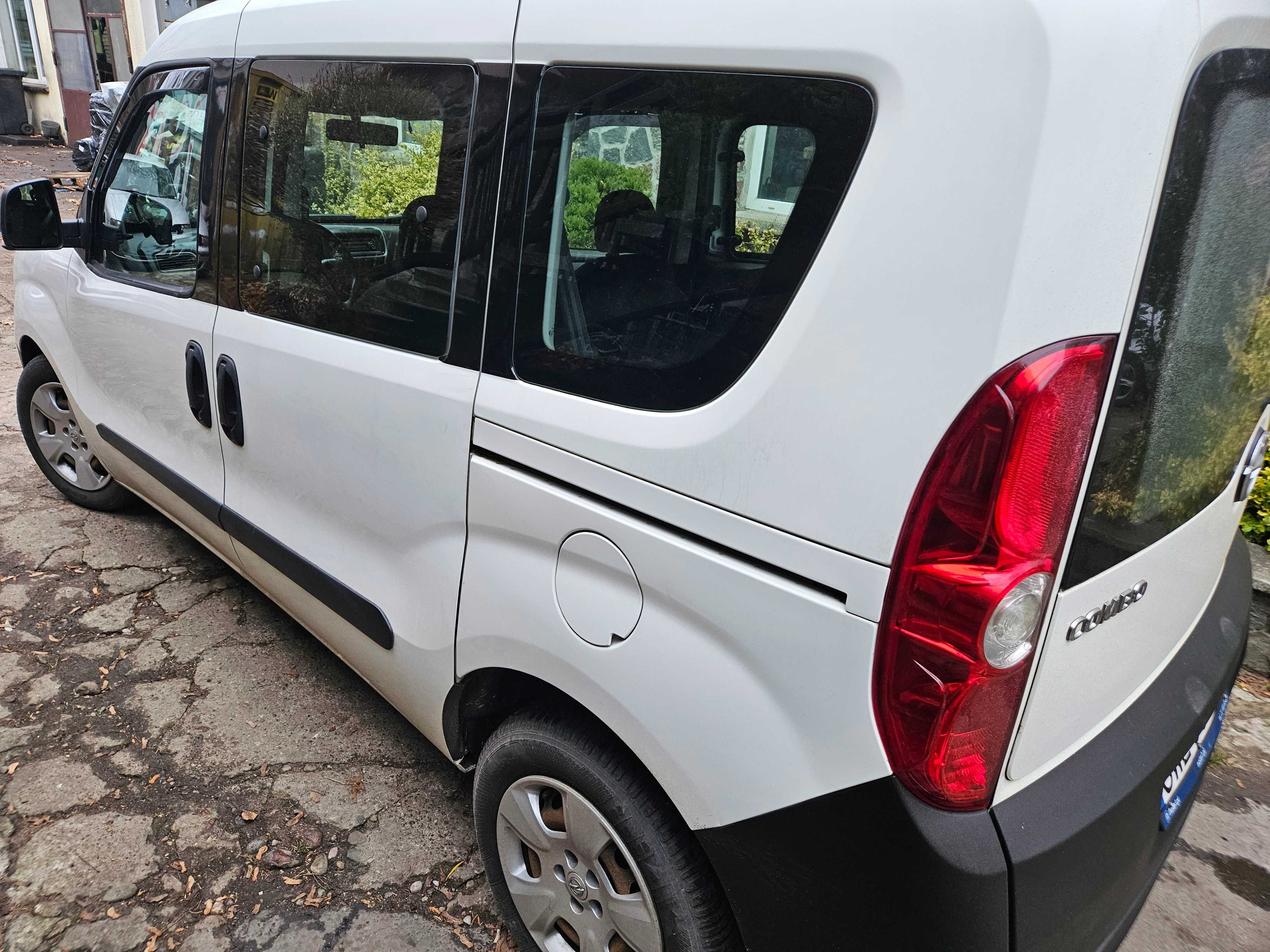 Opel Combo 2016 r