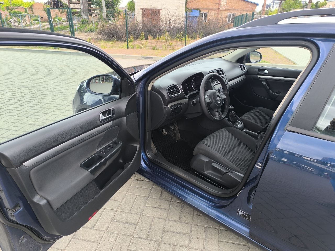 Volkswagen Golf 6 2010рік 1,6 дизель для військових