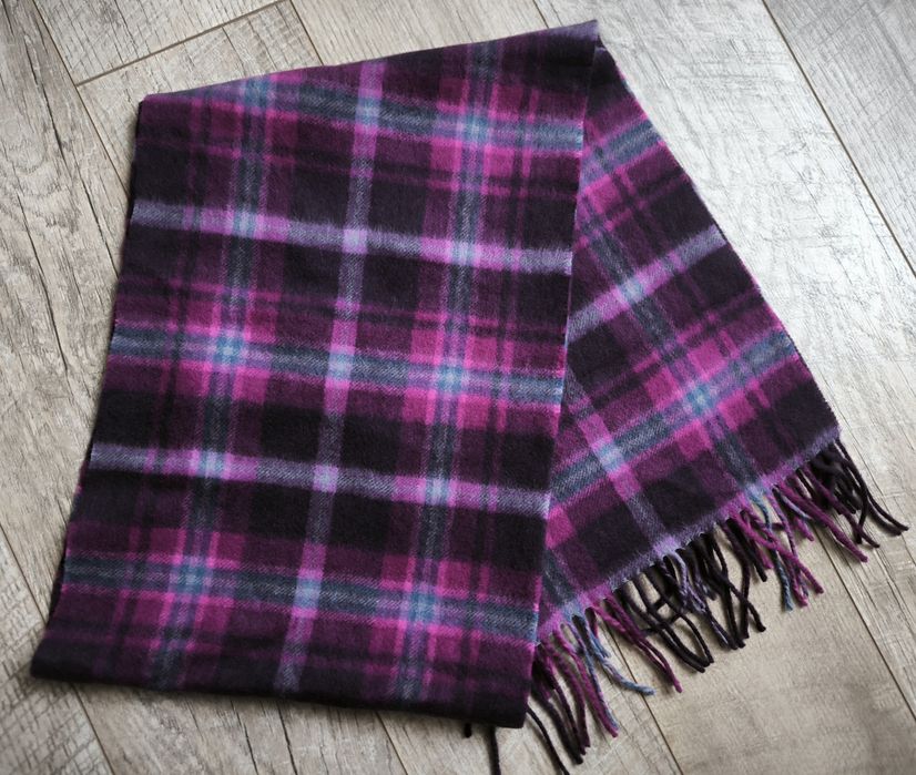 Неймовірно красивий шарф 100 вовна