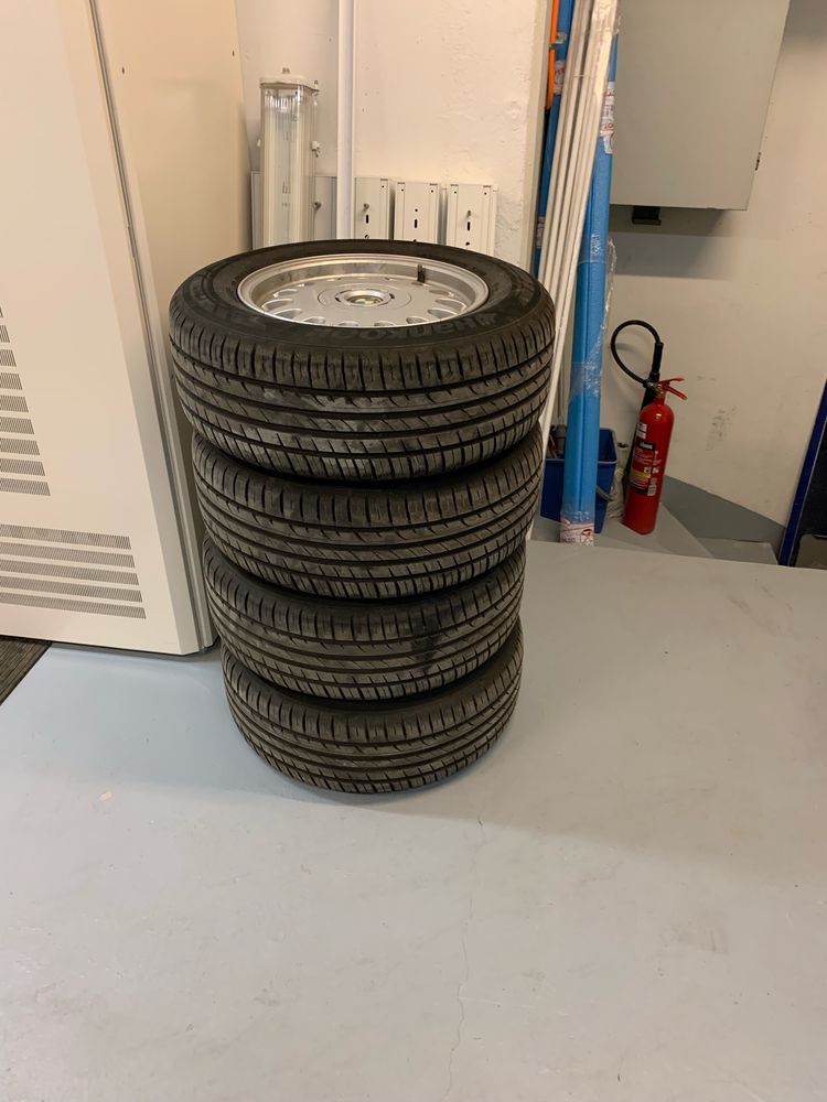 Felgi 16’ (oryginalne BMW e38) plus opony 235/60 hankook