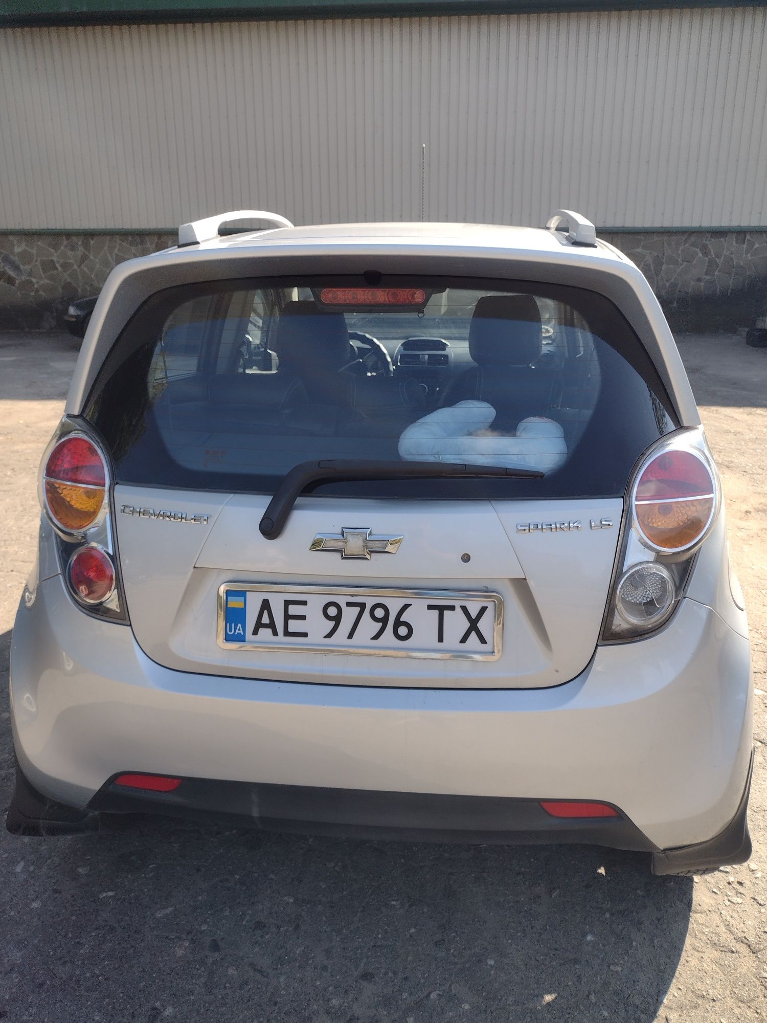 Продам авто chevrolet spark LS полная версия.