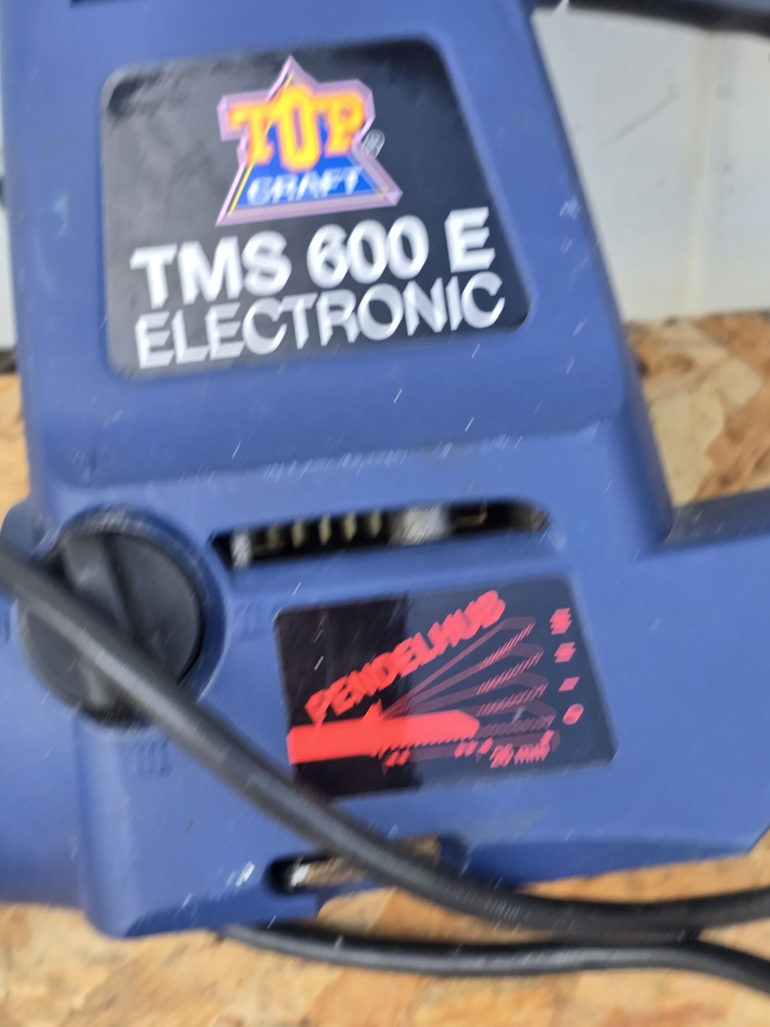 Wyrzynarka ręczna ,,lisi ogon,,-600 W