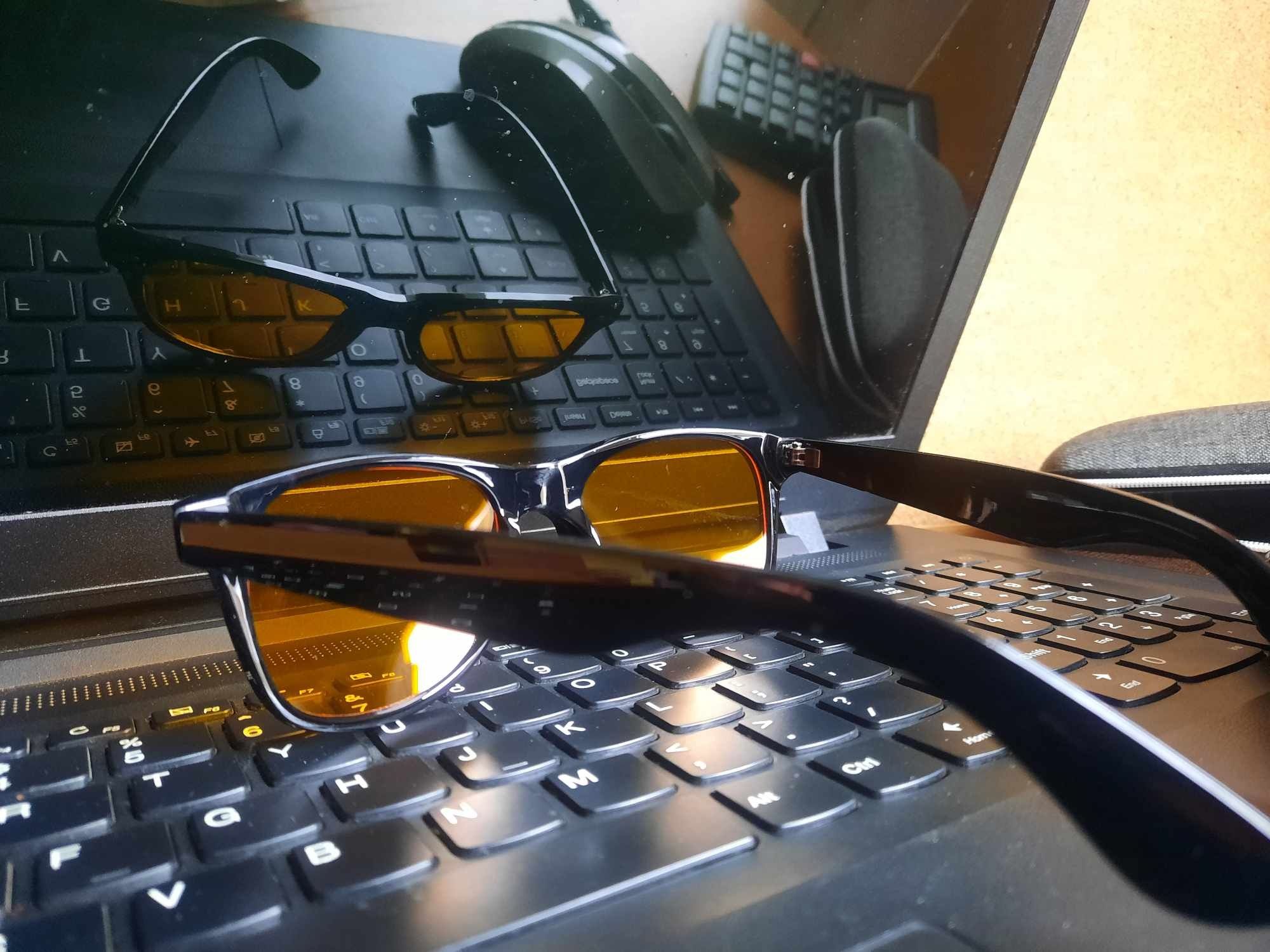 Okulary czarne blokujące światło niebieskie pomarańczowe do komputera