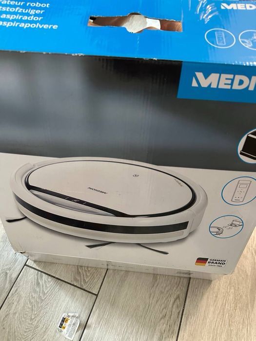 Robót sprzątający Medion