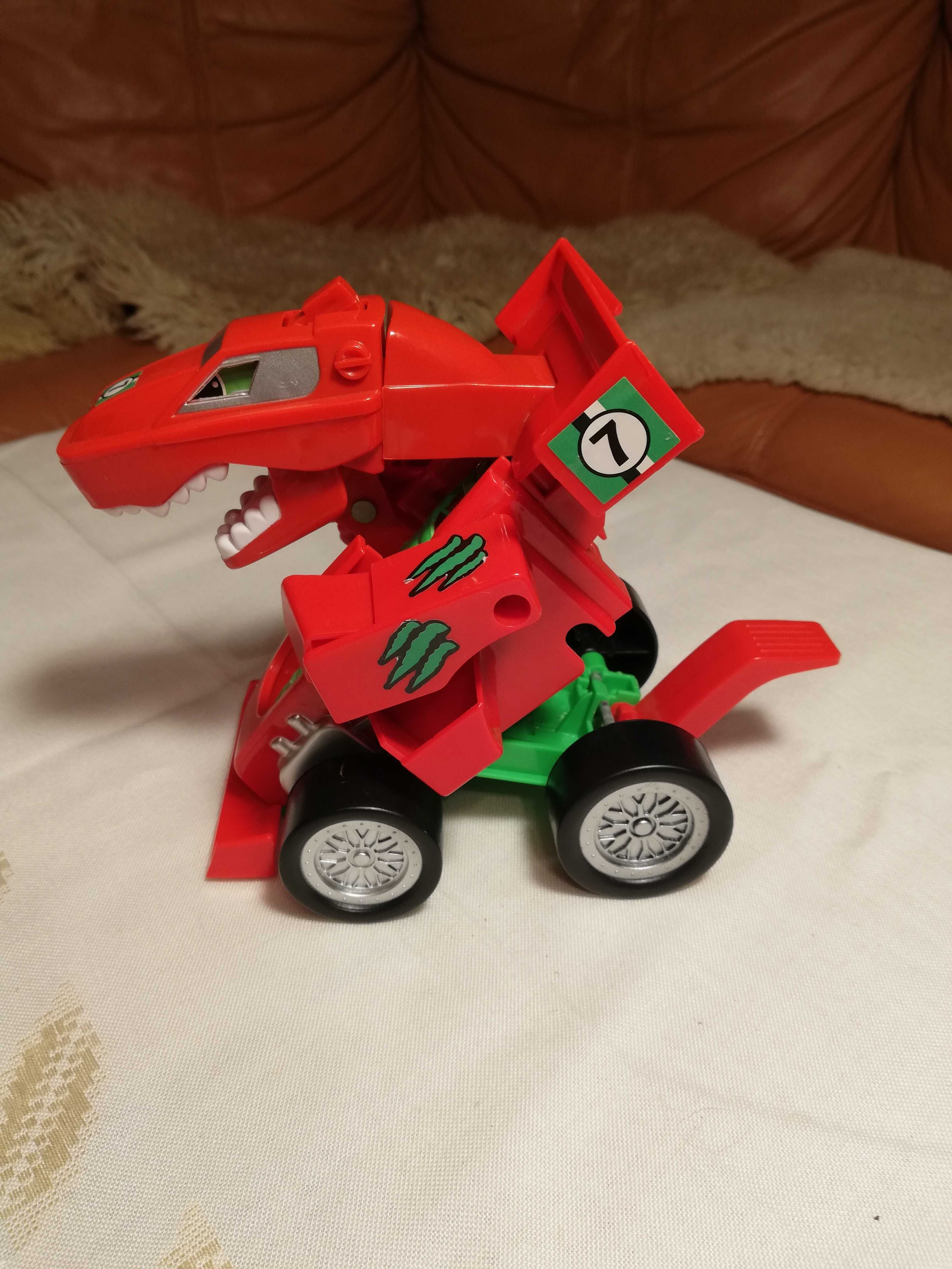 Samochód zamieniający się w dinozaura