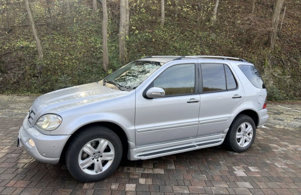 Продам Mercedes-Benz  ML 2004 року  2.7 дизель