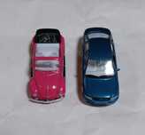 Duas miniaturas Welly em escala 1/64