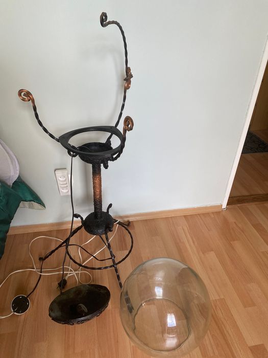 Lampa stojąca z kutego żelaza lata 70-te