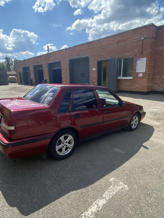 Продам Volvo 460