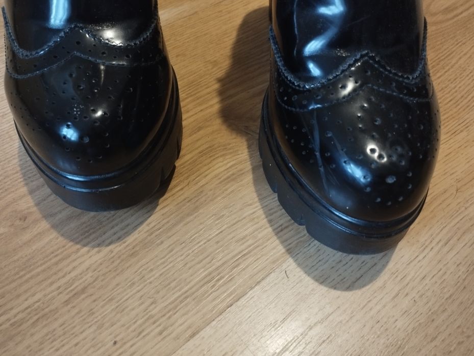 Buty na obcasie rozmiar 38