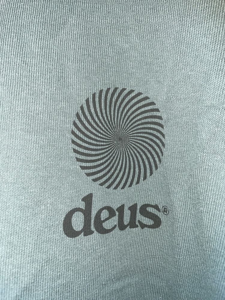 T-shirt Deus Ex Machina - oversized negociável