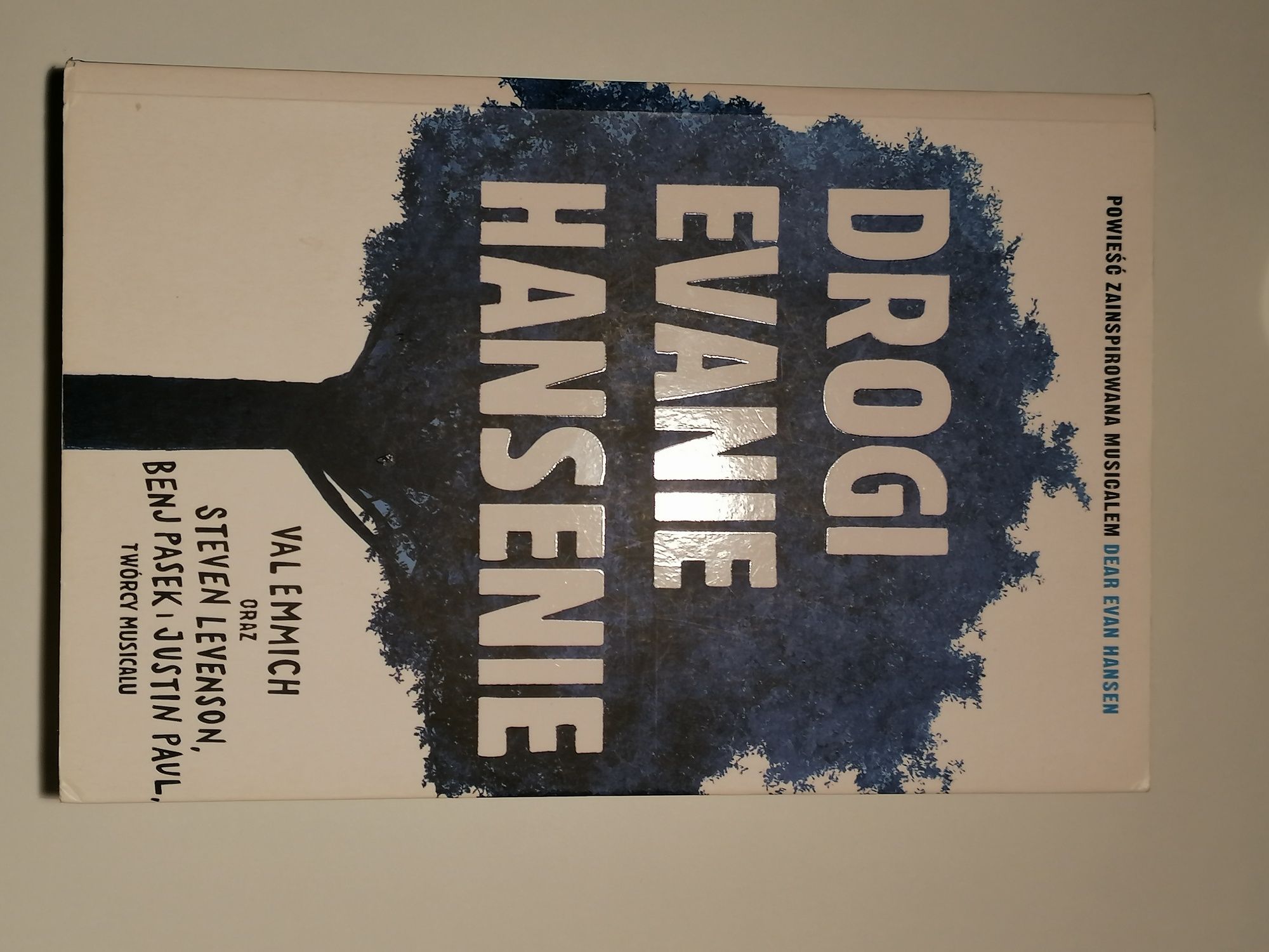 Drogi Evanie Hansenie