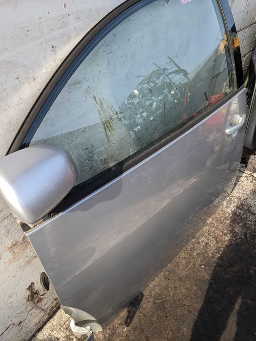 VW Volkswagen New Beetle 99r Drzwi Lewe Przednie Lewy Przód