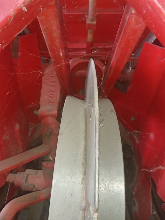 Картопелесаджалка чеська.