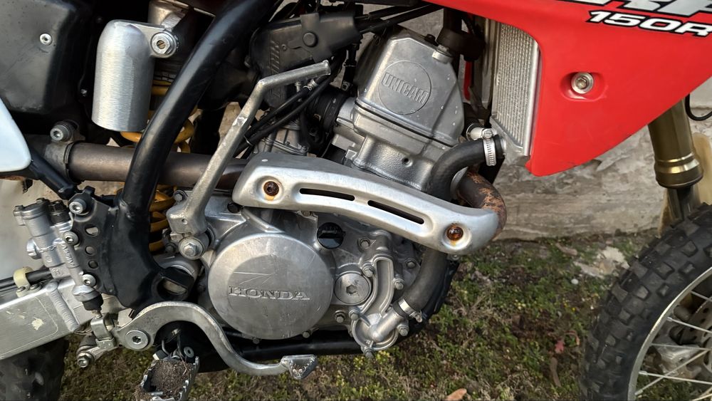 Honda CRF 150.