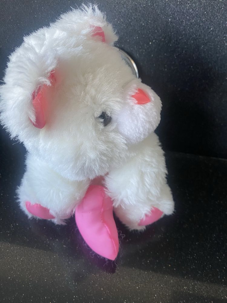 3 lindos peluchinhos
