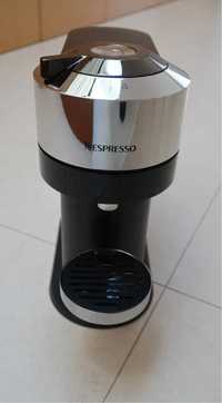 Máquina Café Nespresso - Vertuo Next D Pure Chrome