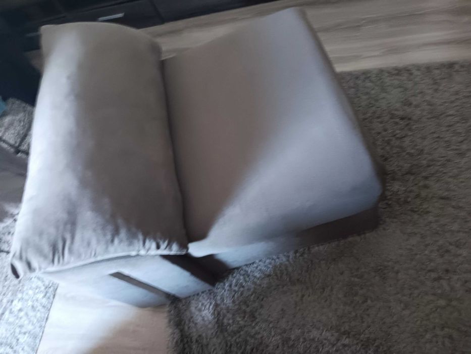 Sofa Cor Taupe em tecido