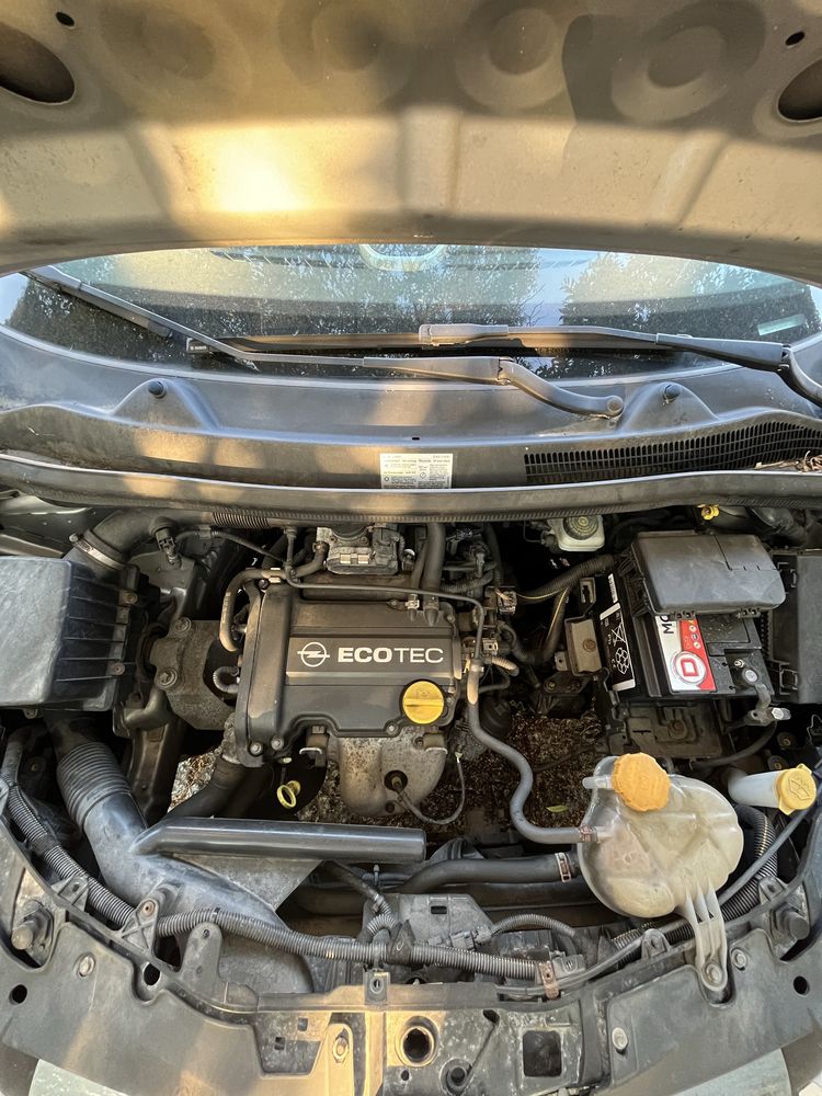 Opel corsa 1.2 gasolina