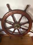 Roda de leme em madeira