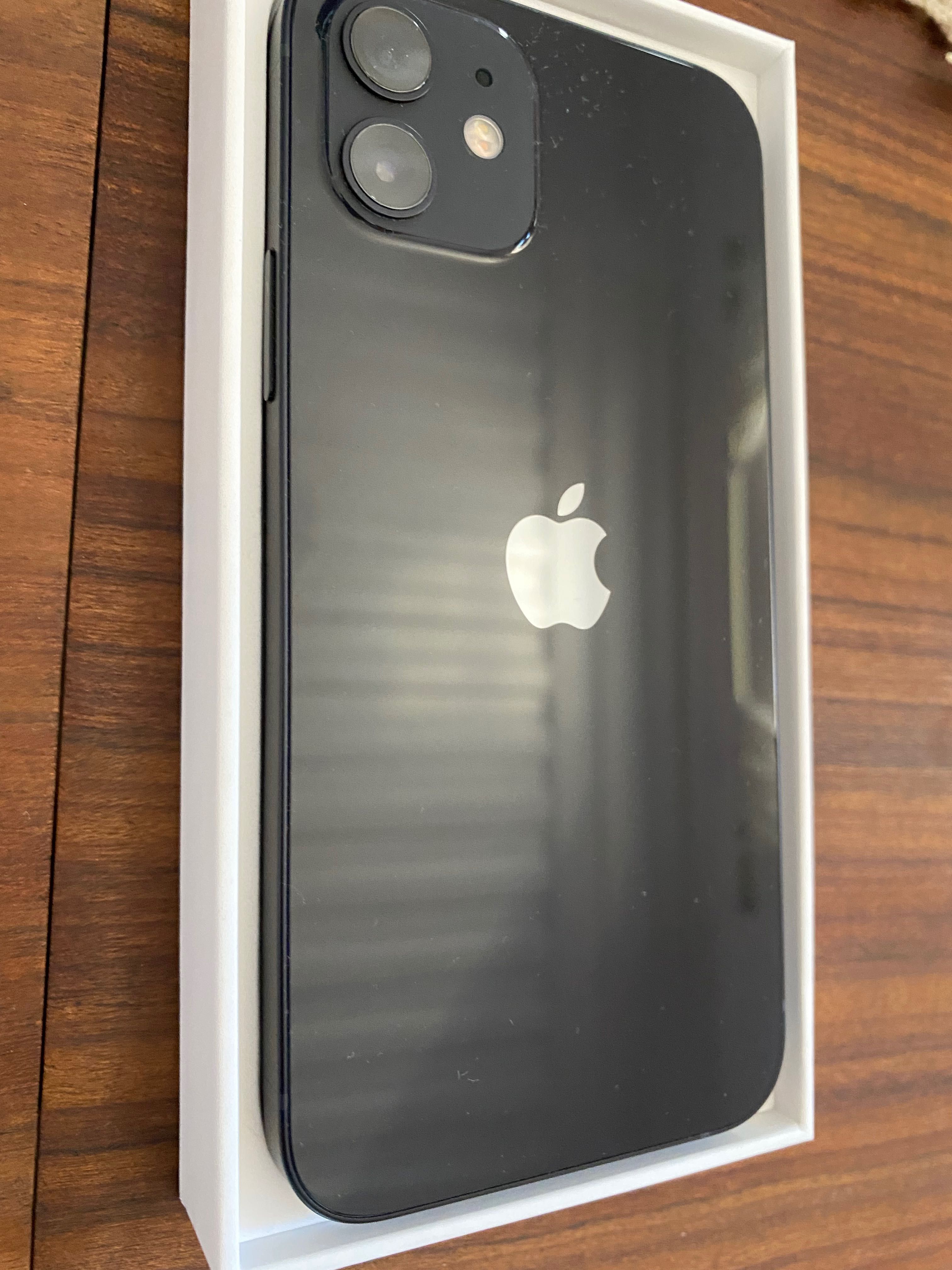 iPhone 12 64GB preto