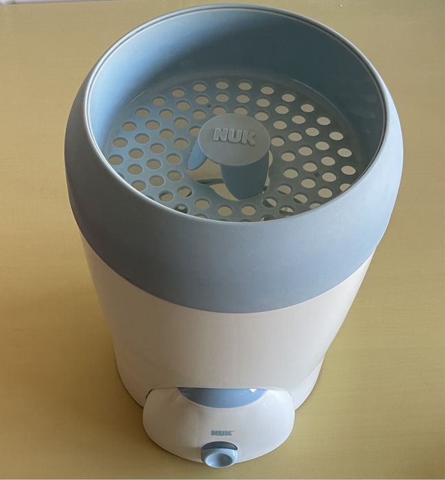Esterilizador de biberões NUK