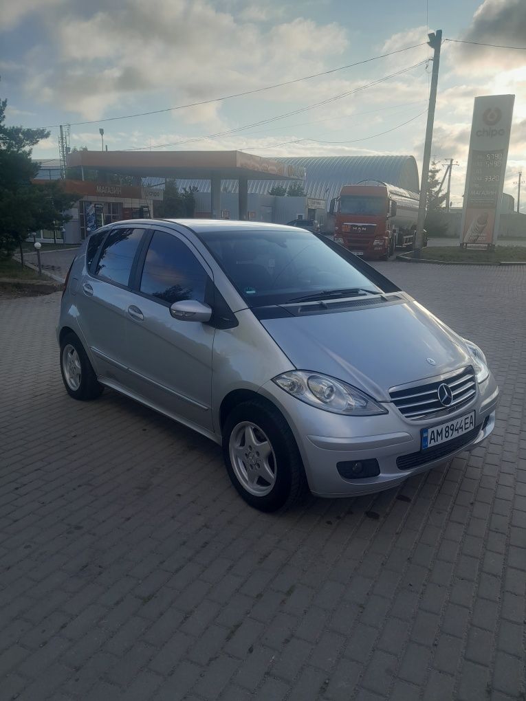 Мерседес А 150 в доброту стані