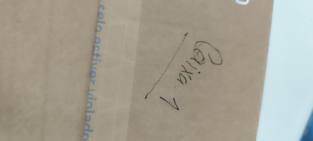 Lençol+fronha para cama de bebé. Bordado à mão