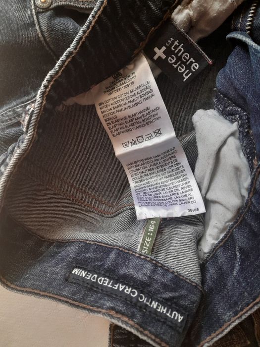 C&A Фирменные джинсы на мальчика Синие с потертостями