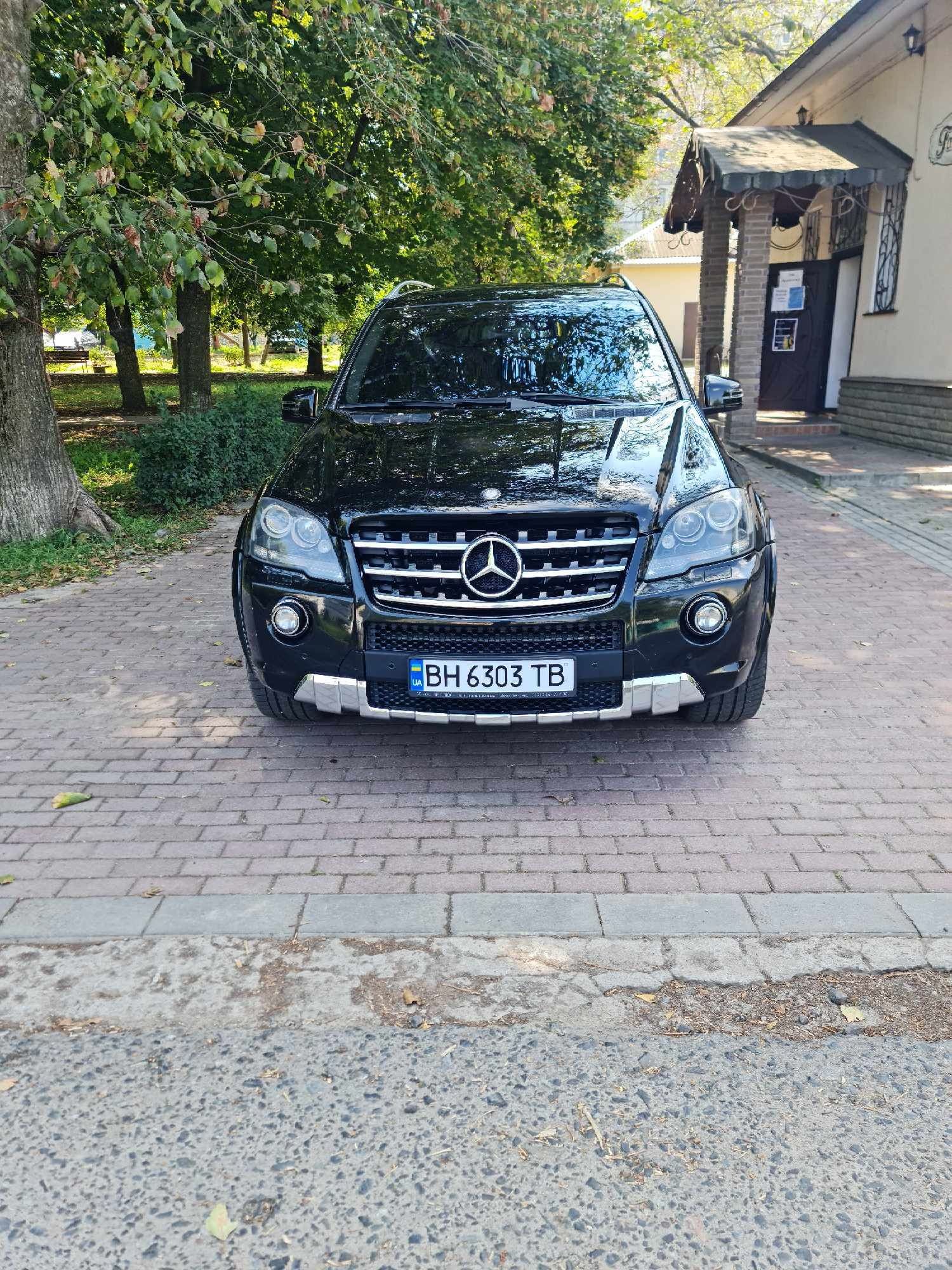 Mercedes-Benz ML 164 6.3 AMG