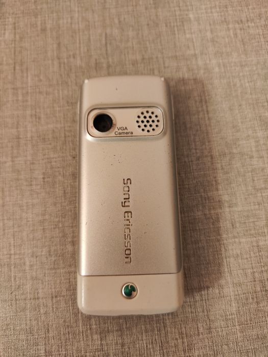 Продається мобільний телефон Sony Ericsson k310i