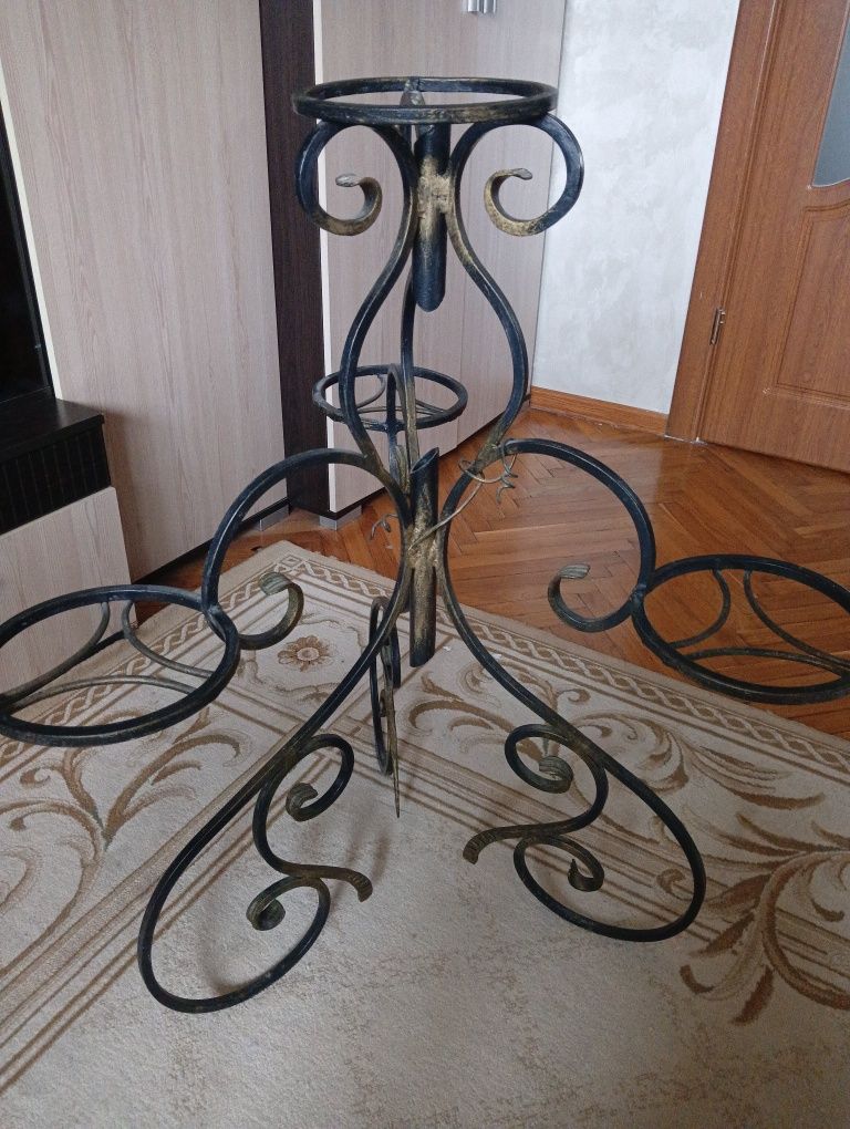 Підставка для вазонків. Ковка.