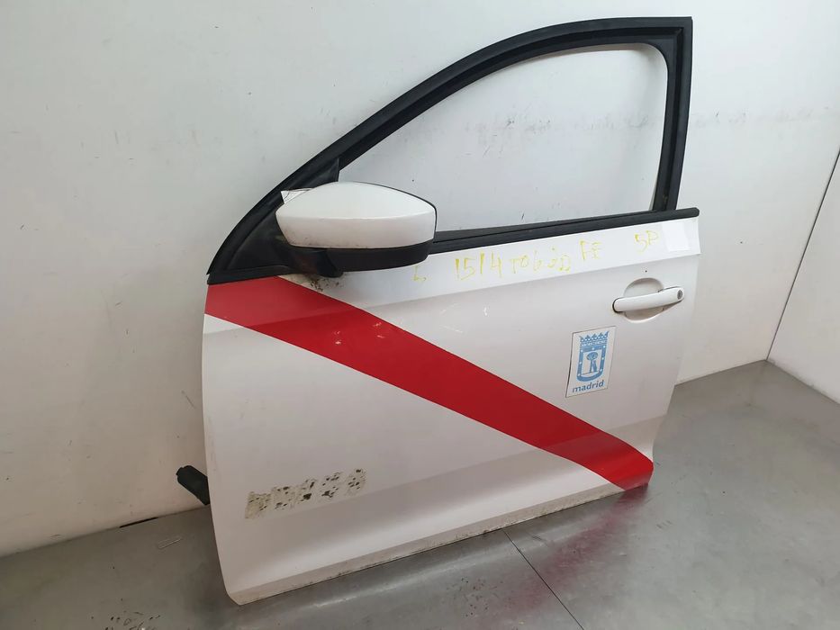 Porta frente esquerda SEAT Toledo IV (KG3)
