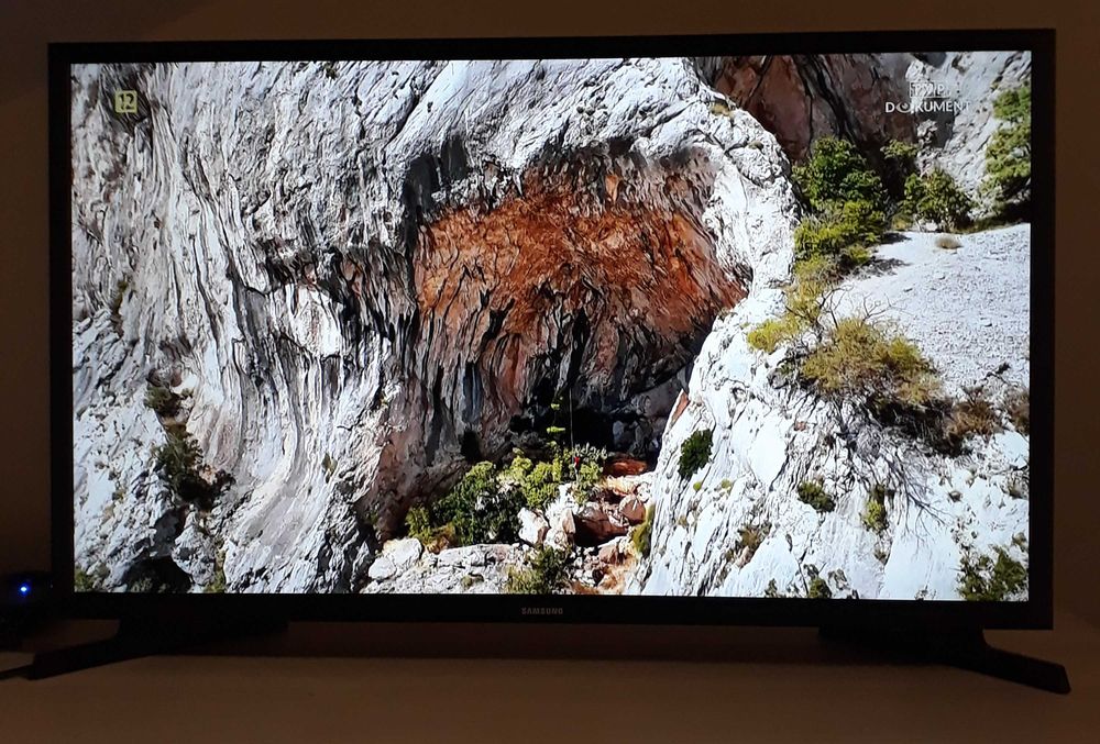 Sprzedam.  Telewizor Samsung. Stan Idealny. Jak Nowy. I Antena Nowa.