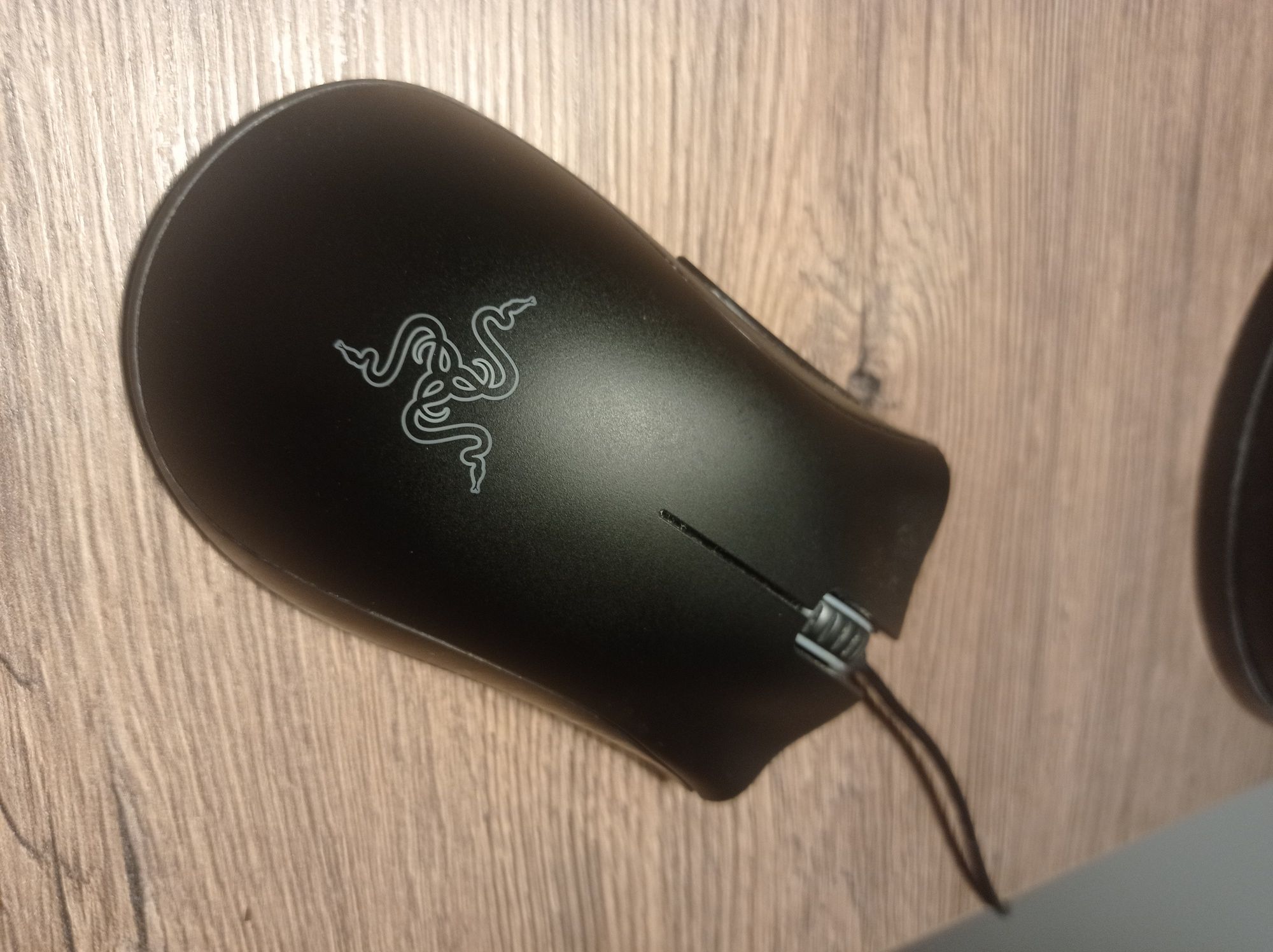 Myszka gamingowa Razer Deathadder essentiall