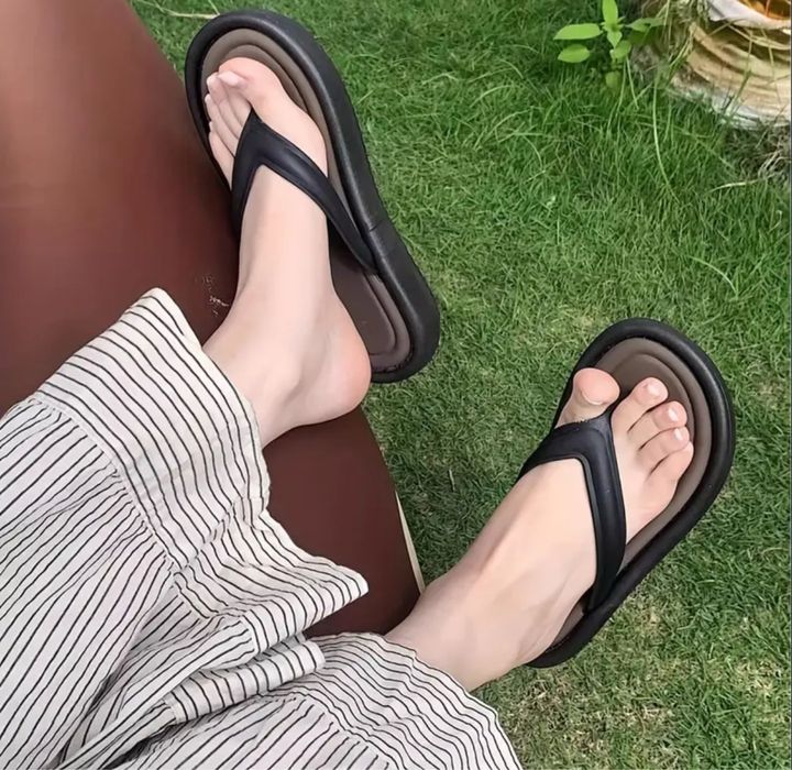 Вʼєтнамки шльопанці сланці жіночі zara