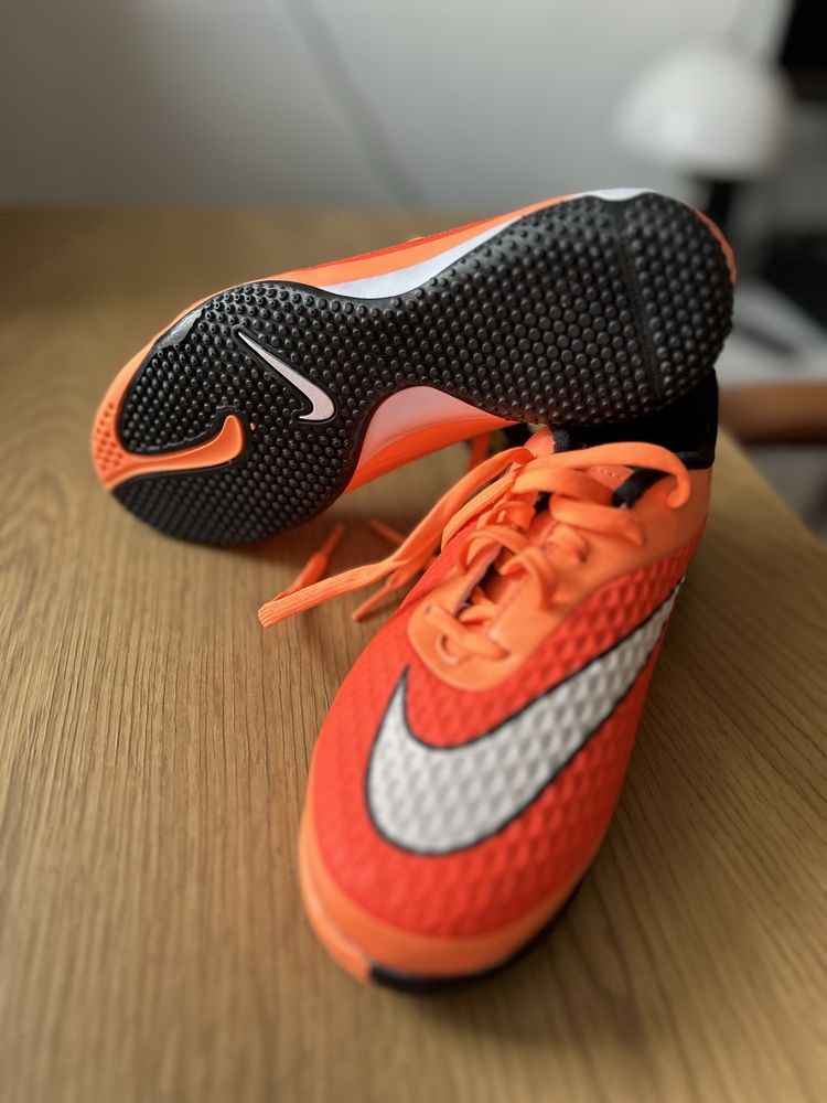Nowe Nike Hypervenom halówki 35,5 EU 22,5cm