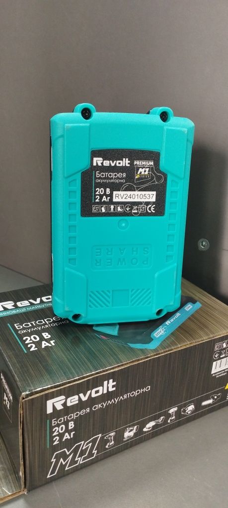 Батарея аккумуляторная Revolt 2А MS (M1 series)