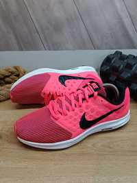 Różowe damskie buty sportowe Nike Downshifter 7