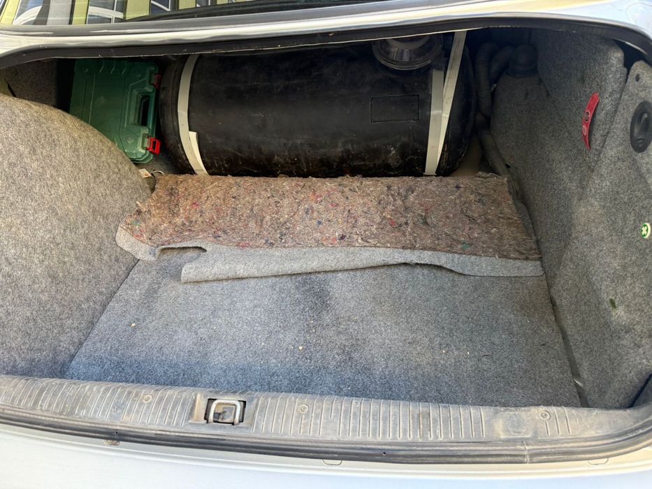 Продам машину Opel Omega 1999 рік