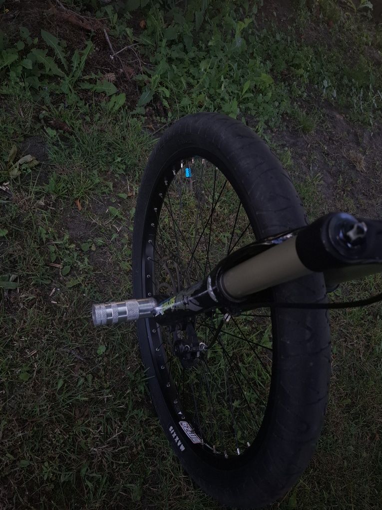Rower mtb stunt umf hardy numer vier