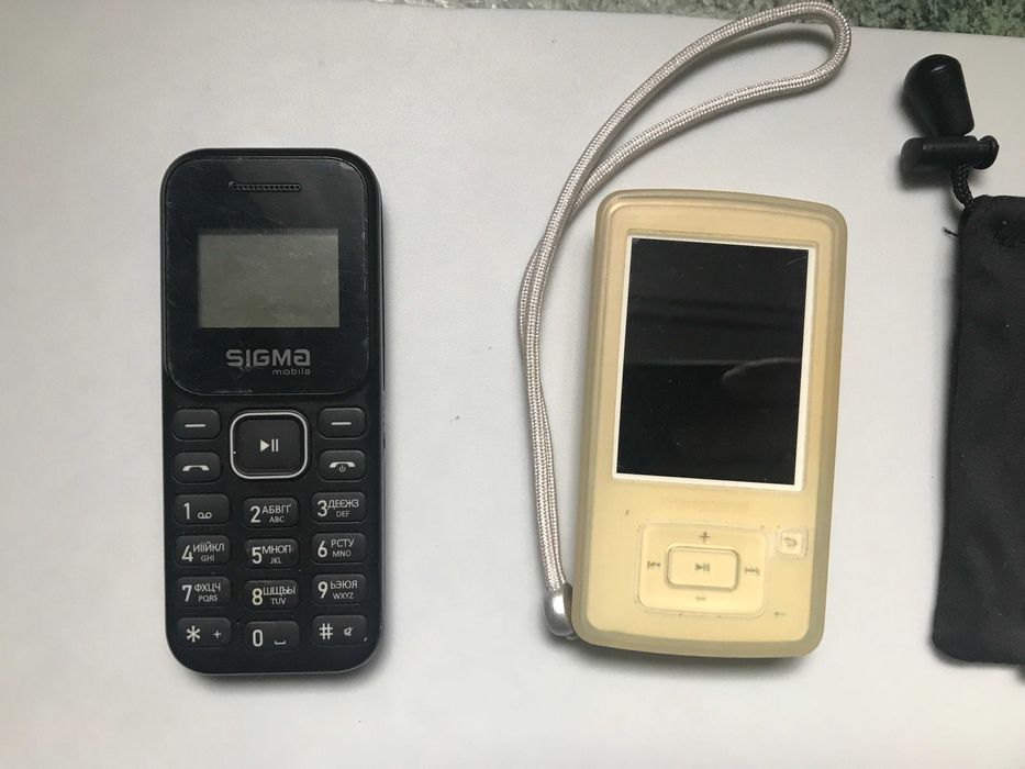 Плеєр Apple iPod shuffle 3-го покоління 2 Гб