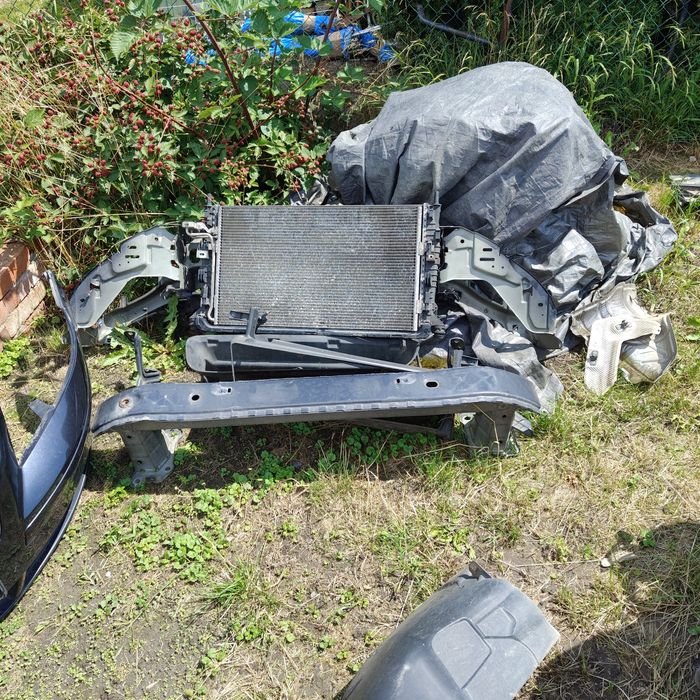 Volvo V50 przód zderzak maska chłodnice