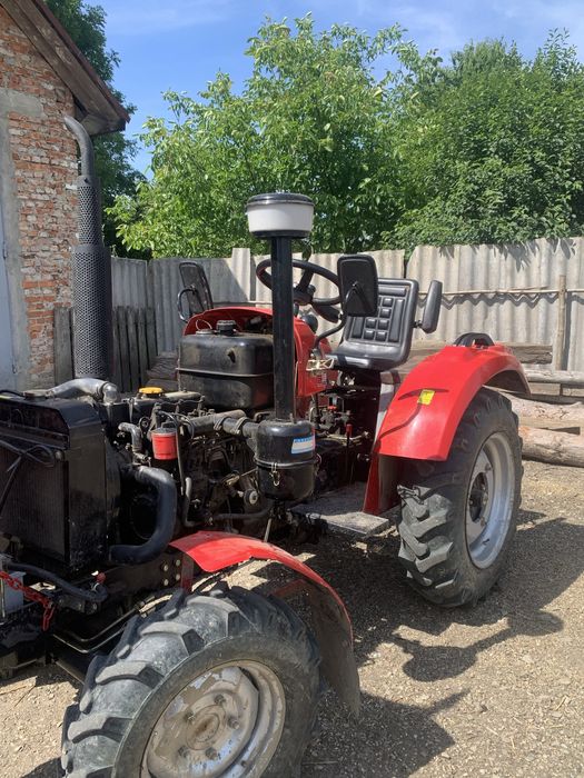 Китаєць XINGTAI T 244 TWS