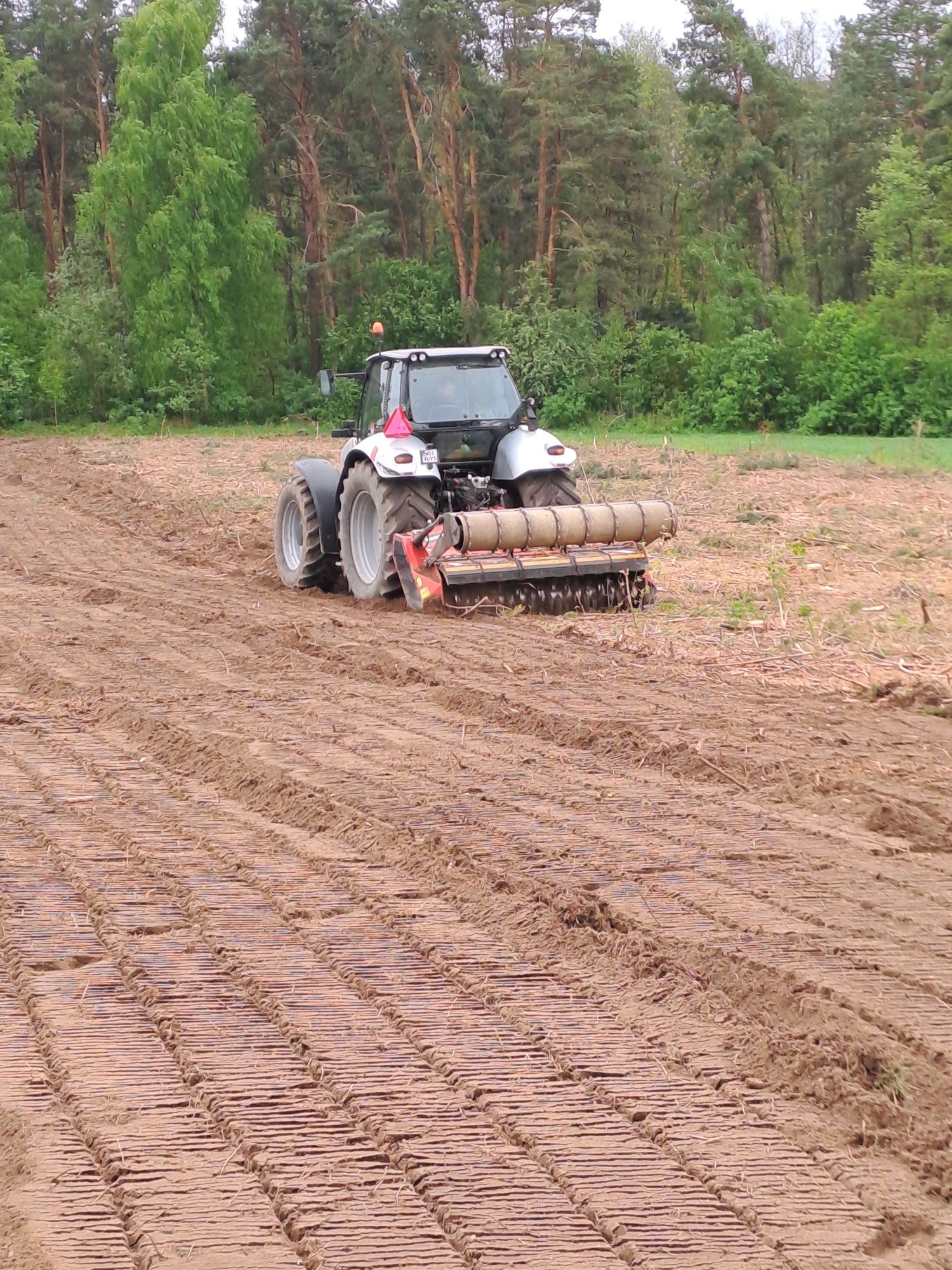 Mulczer wgłębny/leśny przywracanie nieużytków na grunty orne