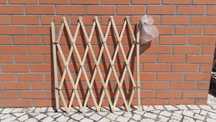Grade de proteção extensível para criança