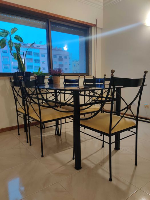 Conjunto de mesas de sala