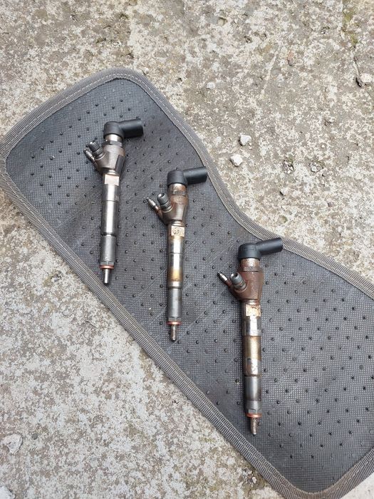 Продам форсунки рено 166006212R