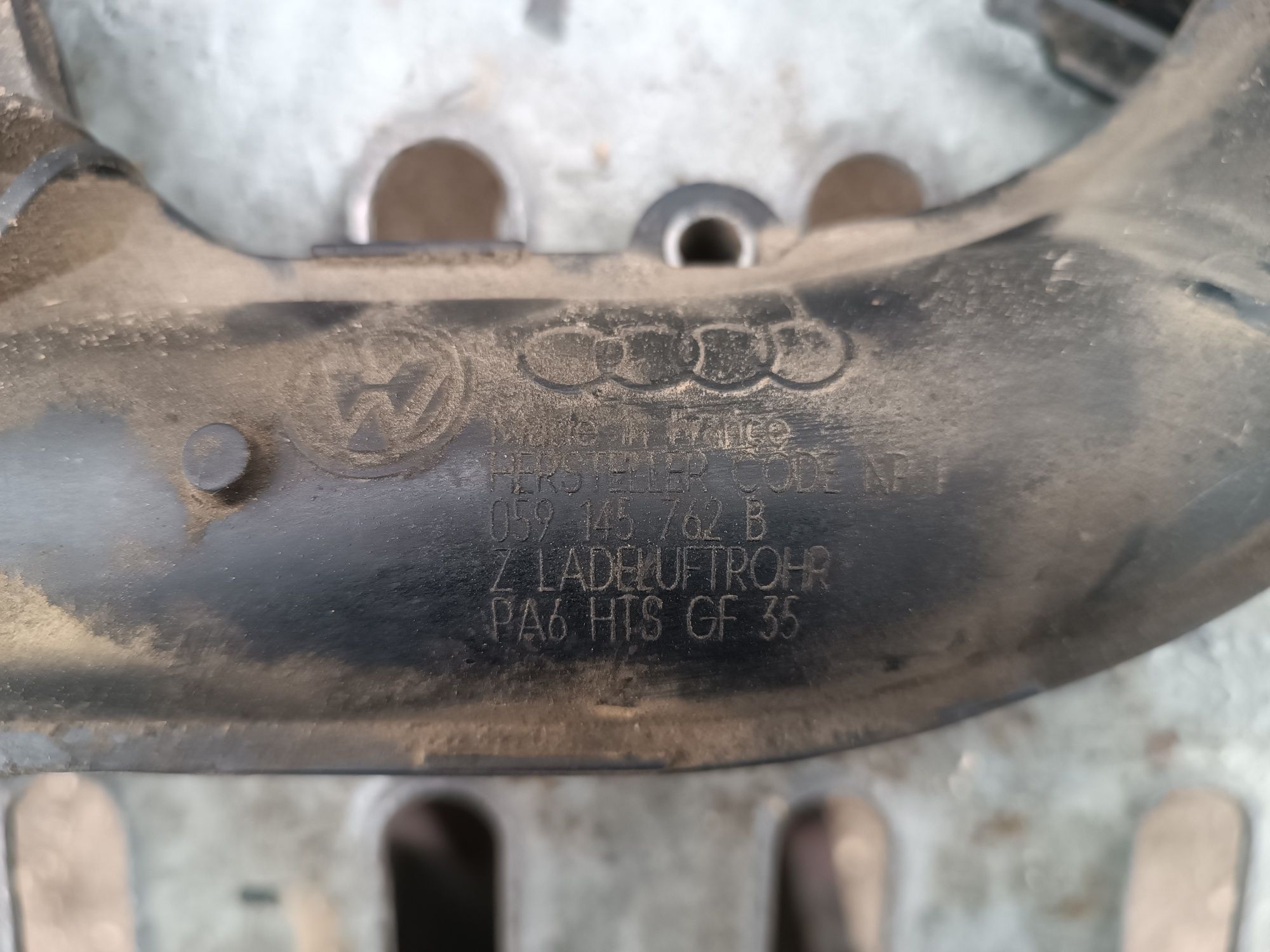 Kolektor ssący audi A6 C6 A8 D3 3.0tdi bmk bpp asb 059,145,762b