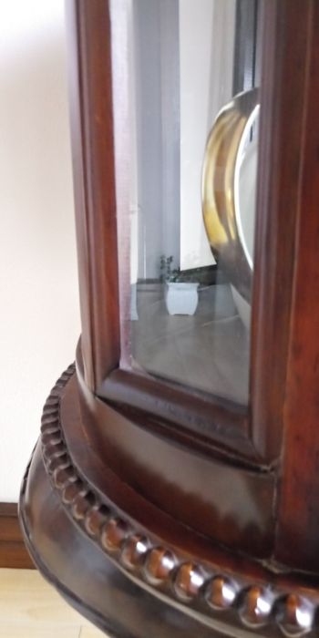 Barek nerka z mahoniu